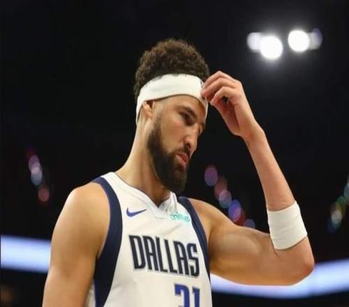 9战7败，独行侠被灰熊打成了独行虾，克莱或帮助球队再争状元签