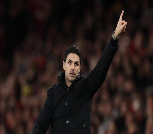 埃泽戴帽比肩三大传奇，阿森纳41造英超神迹，热刺主帅赛后道歉