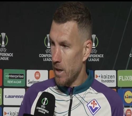 哲科：我们确实踢得很烂，但我们需要球迷支持而不是嘘声