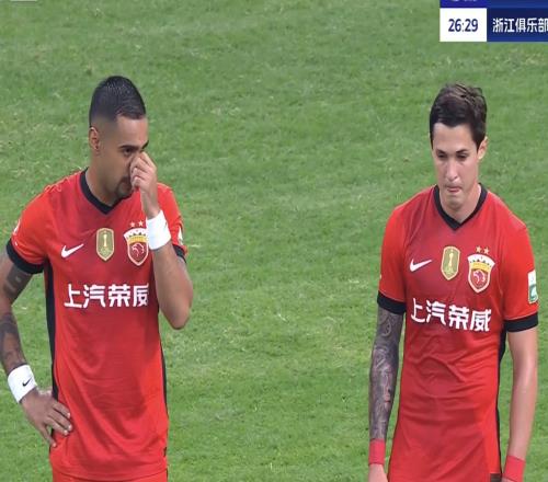 中超最新排行：蓉城退出争冠！申花升至第2，海港战平大连就夺冠