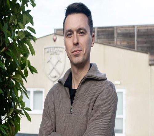 记者：曼联新任首席球探的人脉很强，将承担技术总监部分职责