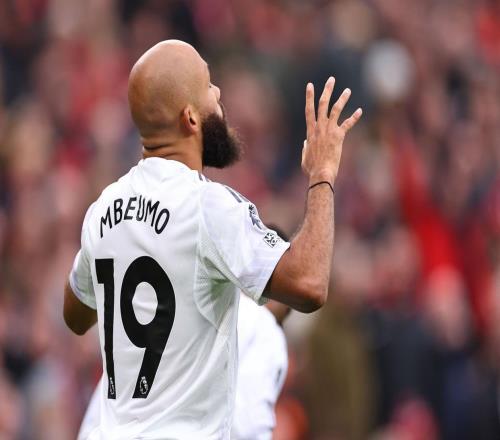 12！1.45亿锋霸哑火，马队84分钟绝杀，曼联送利物浦4连败