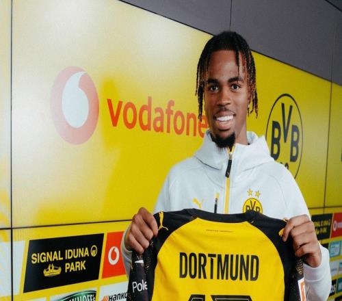 丘库埃梅卡：重回多特感觉非常棒，我等不及要给吉拉西送助攻