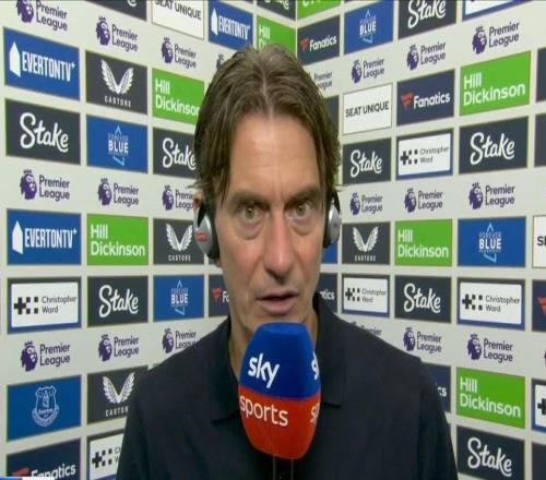 弗兰克：我很满意范德芬的表现，一开始我就说他得多进球