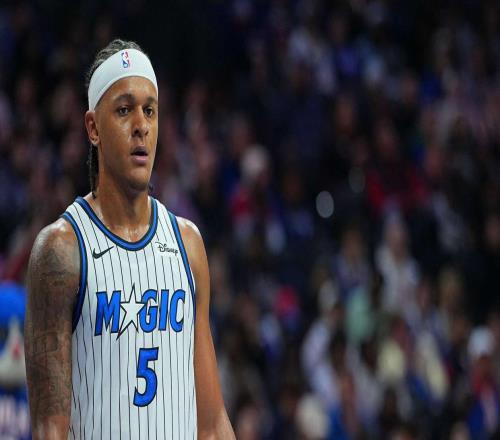 中距离命中率30%，三分命中率26.3%，他是怎么成为球队核心的