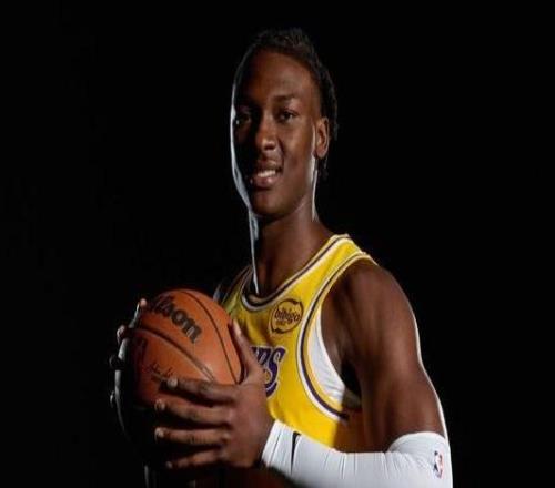 雷迪克：新秀蒂埃罗目前训练受限尚不确定何时复出