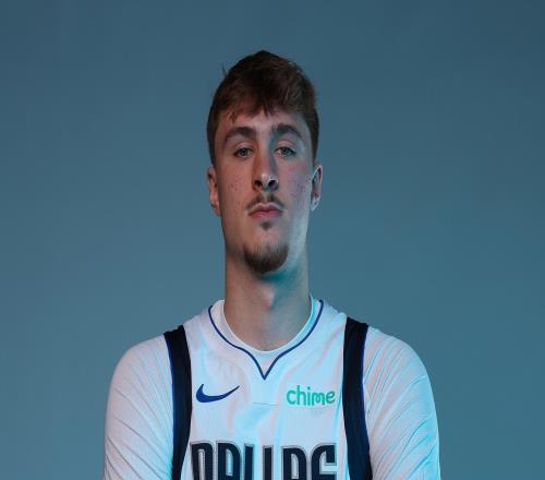 弗拉格担任首发控卫仅送1助攻，13中3拿到11分