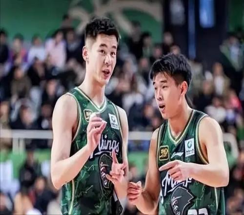 林葳离队他成大腿！国产东契奇27分钟轰26分，进不了国家队太遗憾