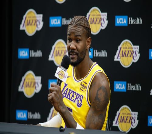 NBA球队巡礼：湖人皇帝老去，紫金军团进入东契奇时代