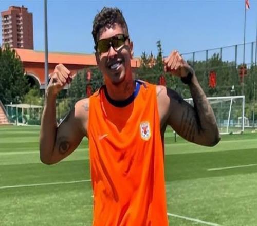 太全能！克雷桑昨晚中超8数据全场最高：明年底即可归化！