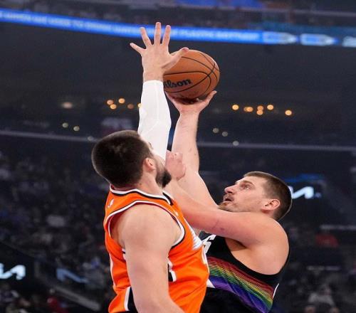 55分追平赛季纪录！约基奇23中18，掘金6连胜轻取快船