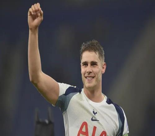 范德芬：太疯狂了！我从未在一场比赛中进过两球，这难以置信