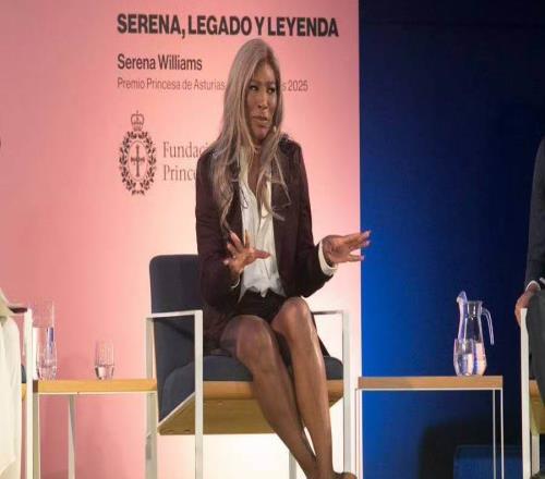 小威隔空力挺阿卡，他的比赛我都会去看，看好他超越德约记录！