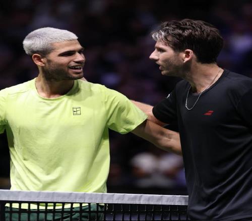 和纳达尔一样不擅长室内硬地？阿卡：真的失望！