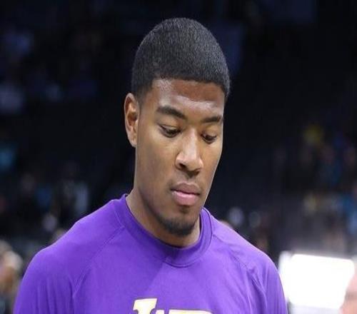 八村垒：整场比赛都不记得自己何时拿过球这不是我们赢球的方式