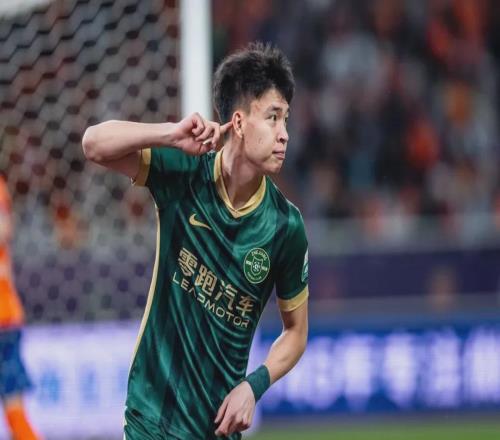 前无古人！18岁小将，中超单赛季进球+助攻破16，同期武磊中甲6球