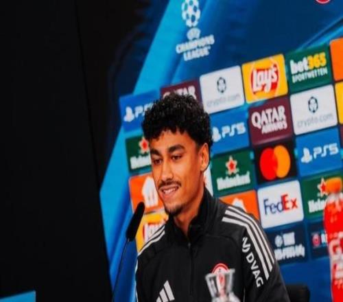 法兰克福左后卫布朗：我们依靠整体防守萨拉赫，而不是我单防