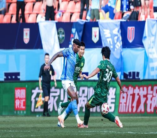 12！国安输深圳退出争冠，媒体人热议：国安比新鹏城神奇八千倍