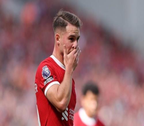 斯洛特昏招废麦卡，马奎尔准绝杀，曼联21破利物浦主场不败金身