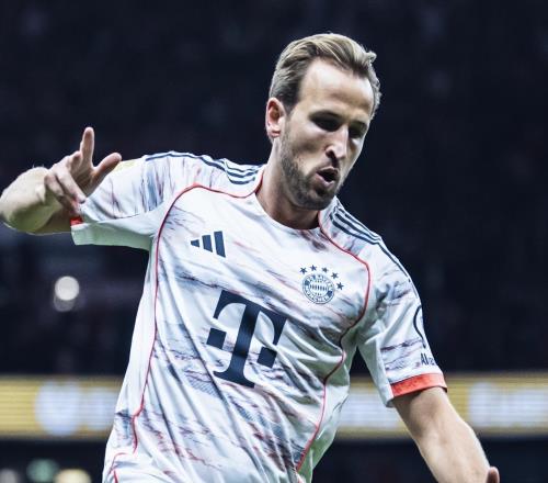 名记确认凯恩解约金6500万欧，8场造18球，巴萨有意签约替代莱万