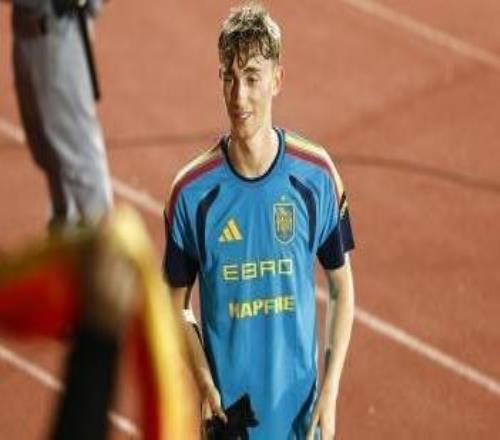 赫伊森：在皇马表现不好会遭到批评并恐慌，但单场不决定一切