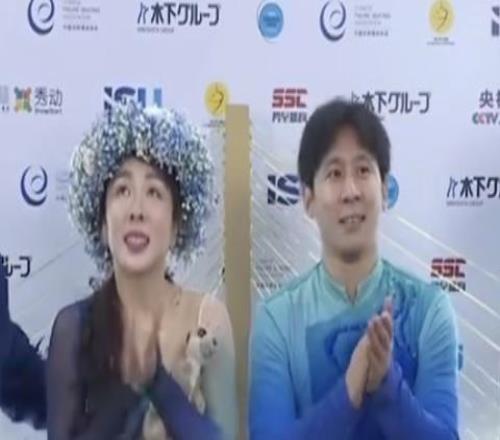 复出首秀摘铜，奥运冠军组合隋文静/韩聪夺中国杯双人滑铜牌