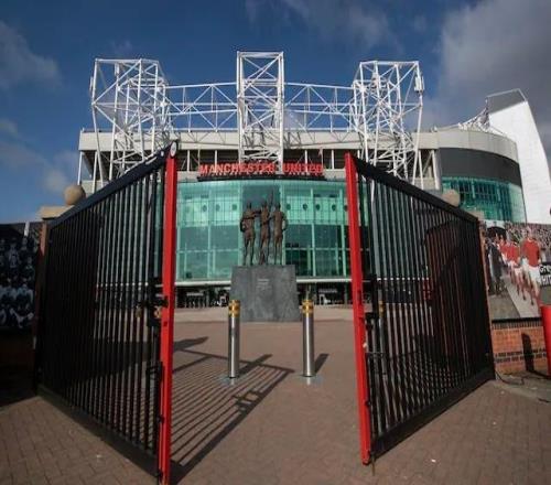 电讯报：曼联将禁员工在社媒发布俱乐部认为应保密的幕后内容