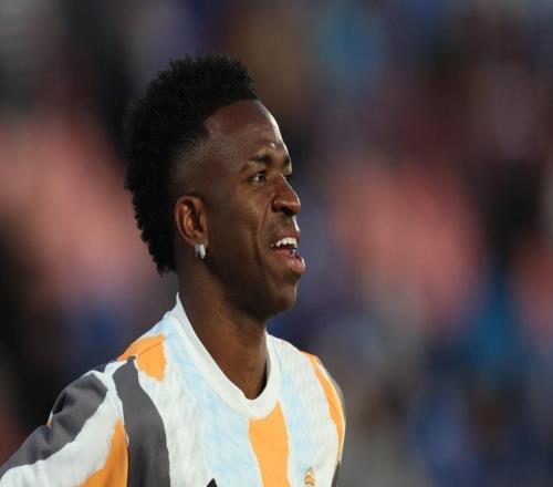 巴萨名宿：维尼修斯有才华却经常失控，不是儿童的好榜样