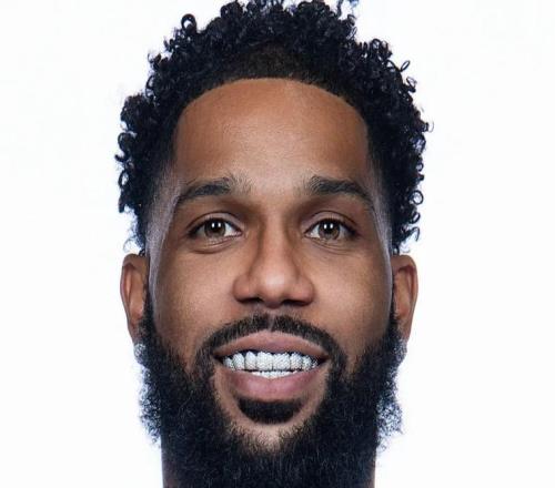 官方：前青岛男篮外援迈尔斯鲍威尔加盟山东男篮