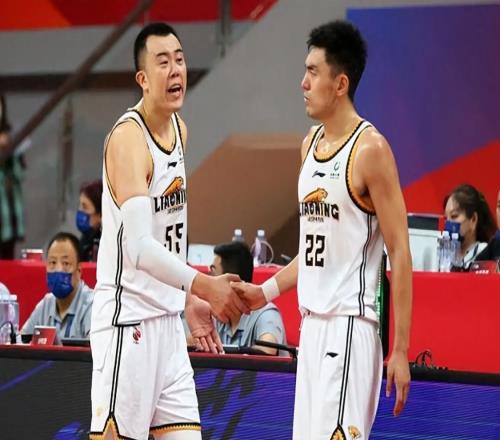 合砍31分，玄冥二老接班人已找到！下季辽篮内线重担由这2人来扛