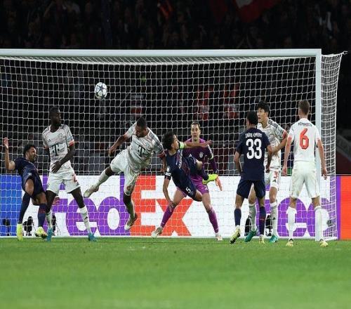 拜仁21巴黎圣日尔曼迪亚斯梅开二度