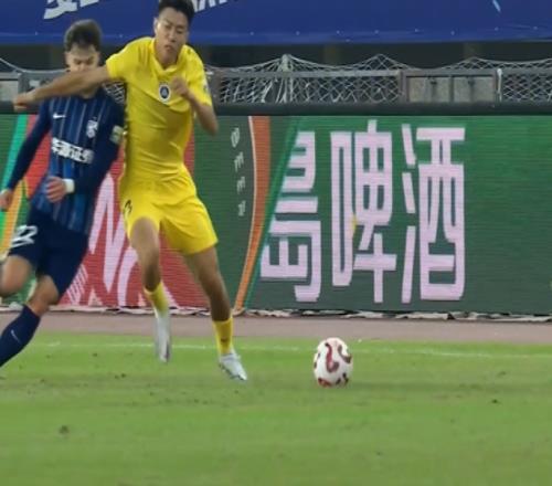 随着三镇12，梅州14，中超积分：1队保级成功，3队成降级热门