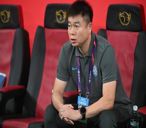 被骂于白旗51岁国足名宿回怼：我率队6次狙击强队+让海港丢2分