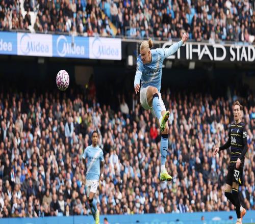 20！哈兰德11连斩，5分钟双响+反超曼联名宿，曼城追平阿森纳