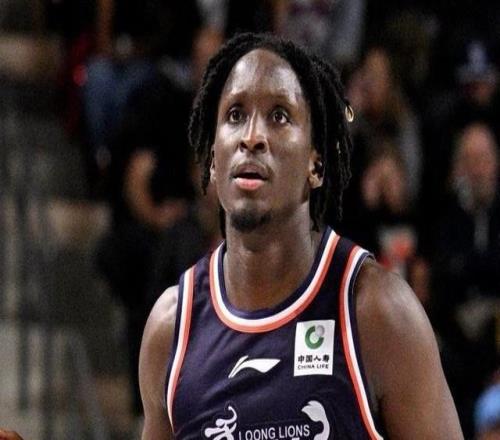 距NBA更近一步，官方：奥拉迪波加盟雄鹿队G联赛下属球队