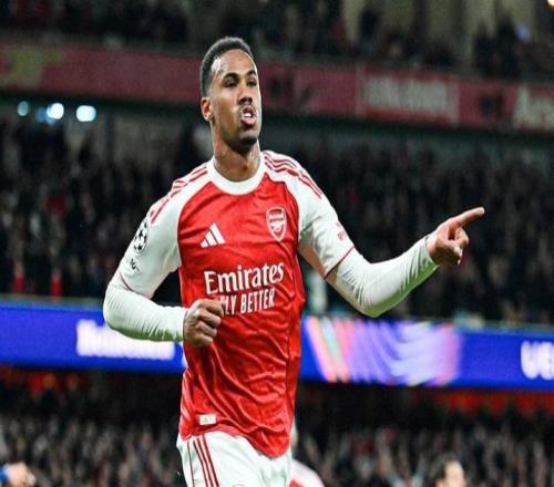 自2013年以来，马竞首次在欧冠比赛中被对手定位球头球得分