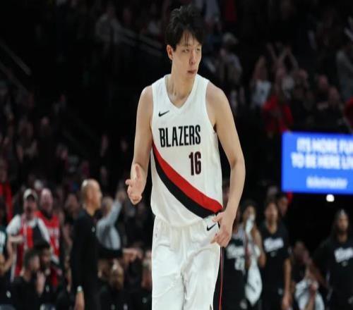 再战勇士，杨瀚森9分6篮板进步明显，还他能和库里对飚三分！