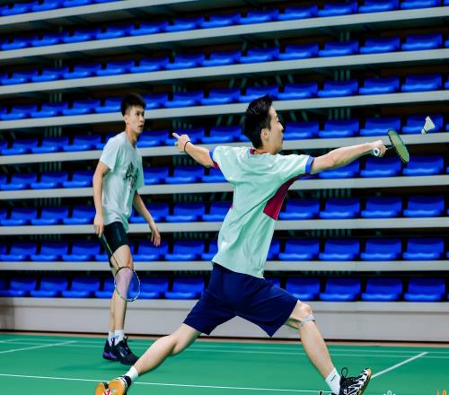 活力迸发！光明科学城羽毛球公开赛收官，冠军出炉