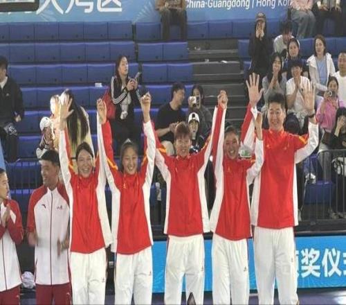 狂揽1金1银1铜燃爆大湾区四川女篮创全运历史最佳战绩