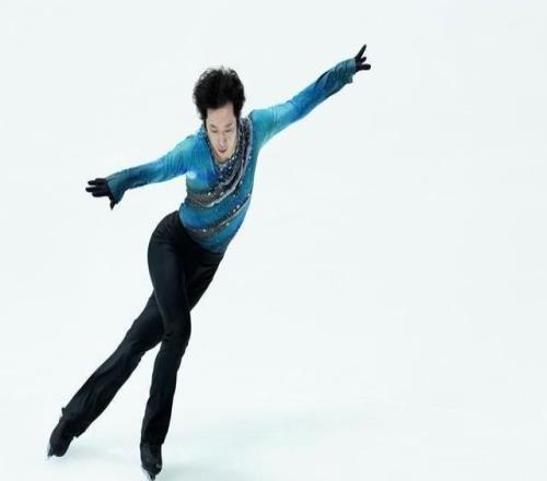 国际滑联花样滑冰大奖赛：隋文静/韩聪首日暂列第一