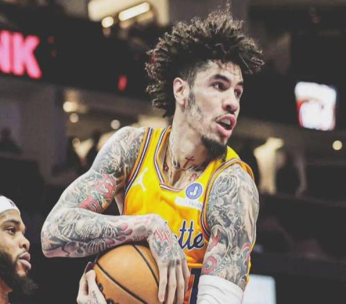 球队老大！正式被DNP！5年2.03亿砸手里