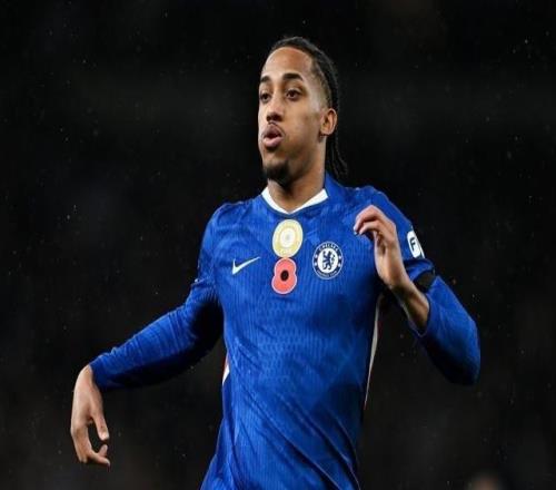 里程碑，若昂佩德罗迎来个人英超第100次出场