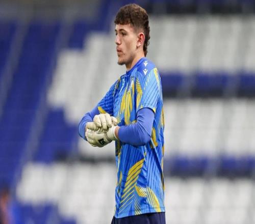 危机加剧，谢周三下场英冠比赛将启用无成年比赛经验的新秀门将