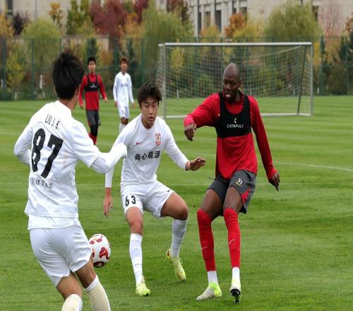 教学赛：亚泰一线队51亚泰U21队，西普里安破门、卡米洛出战