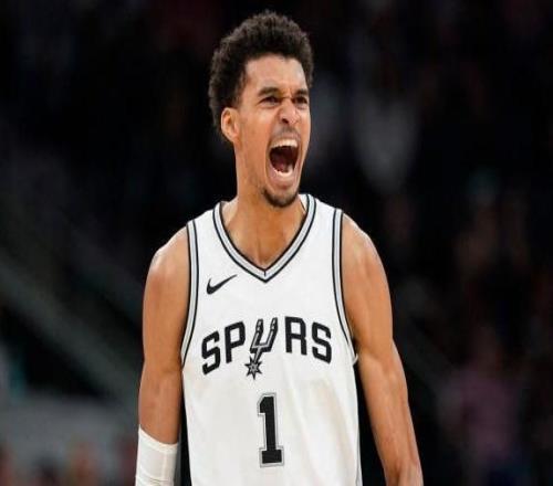 文班亚马无缘NBA杯赛战湖人今年的DPOY又悬了