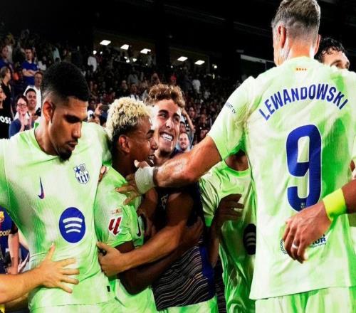 疯狂！巴萨创126年纪录：02后疯狂3连杀60岁弗里克封神+又登顶