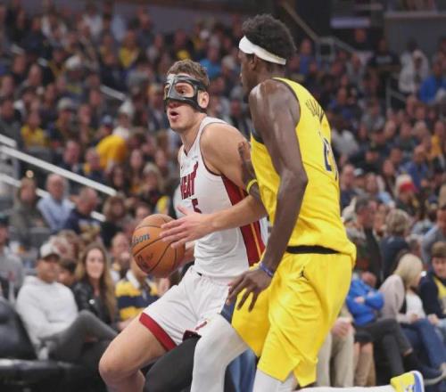 压哨签约！4年6240万！NBA休赛期最后一个大合同