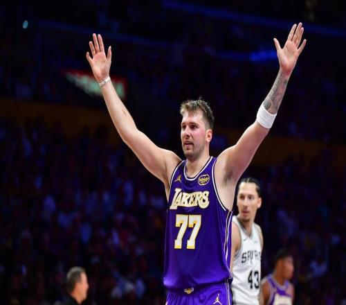 5连胜，湖人狂飙升西部第2，詹姆斯复出的对手基本锁定了西部弱旅