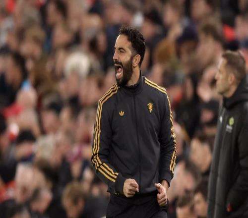 带队英超客胜曼城和利物浦，阿莫林是近五个赛季唯一一人