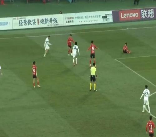 10！辽宁铁人力克南通，邦本世界级停球破门，助辽宁夺冠+冲超